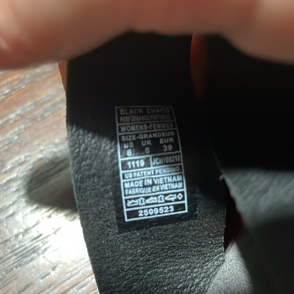 Chaco Women's Wayfarer Slide Sandal, black, size 8 - Picture 4 of 5